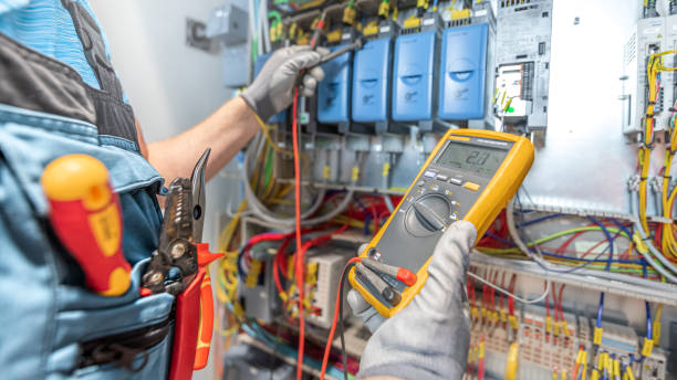 Best Local Electrician Companies  in Elm Grove, WI